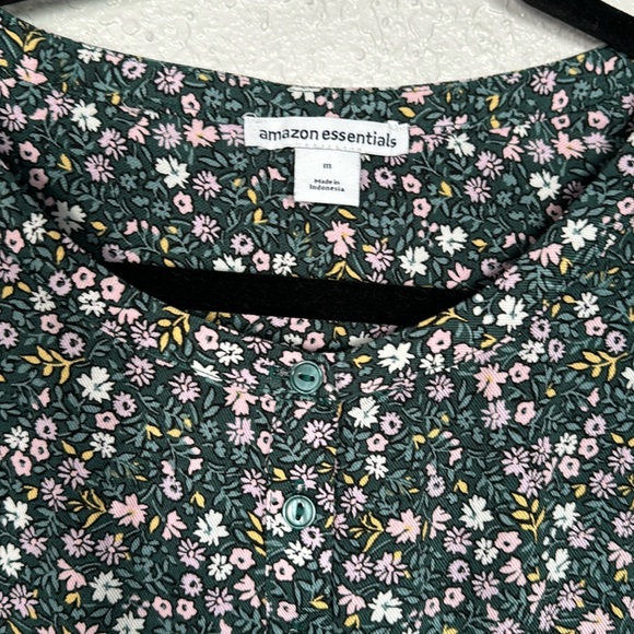 NWT Floral Dress - Picture 3 of 8